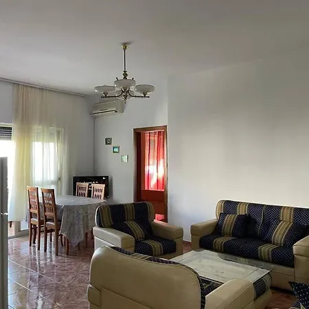 Apartment Gjoni With A Great View *